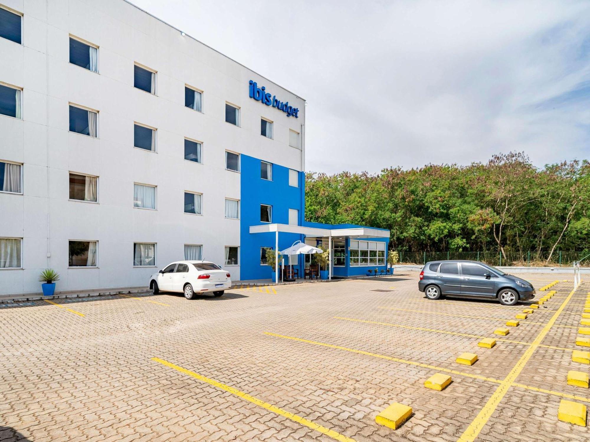 Ibis Budget פיראסיסבה מראה חיצוני תמונה