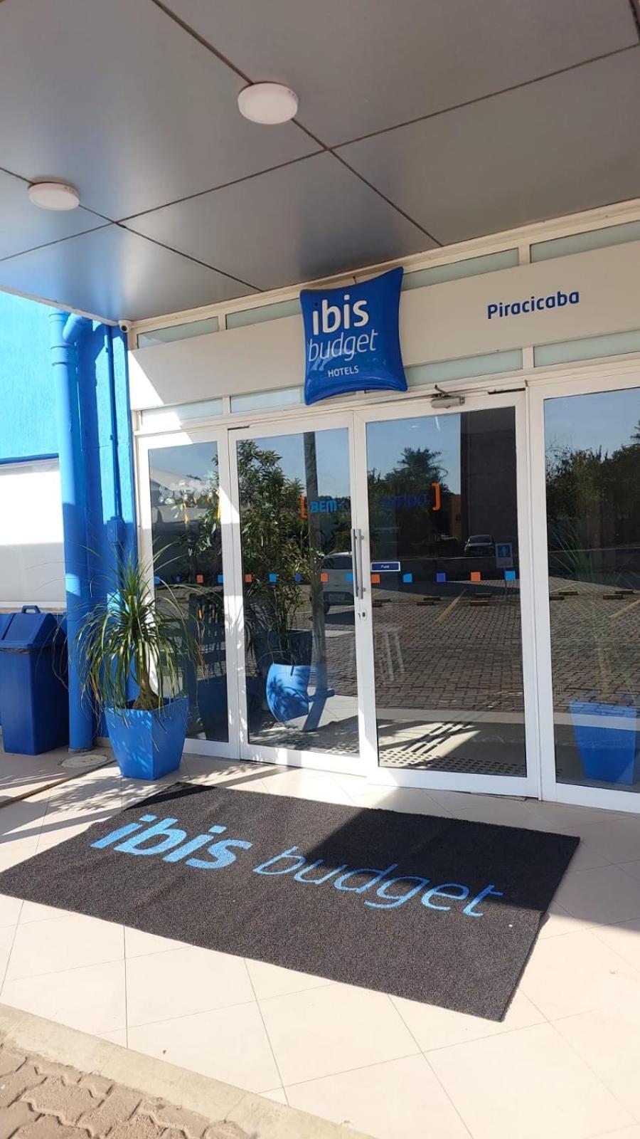 Ibis Budget פיראסיסבה מראה חיצוני תמונה
